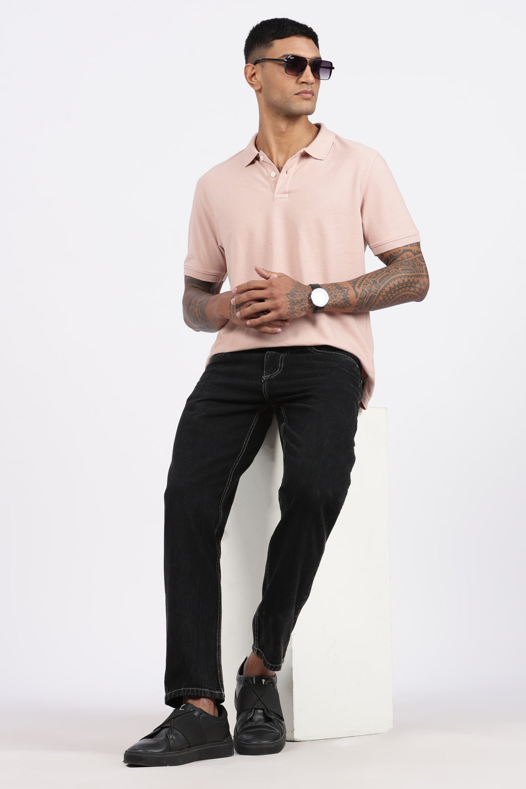 Men's Slim Tapered Jeans with Contrast Stitching - Black
