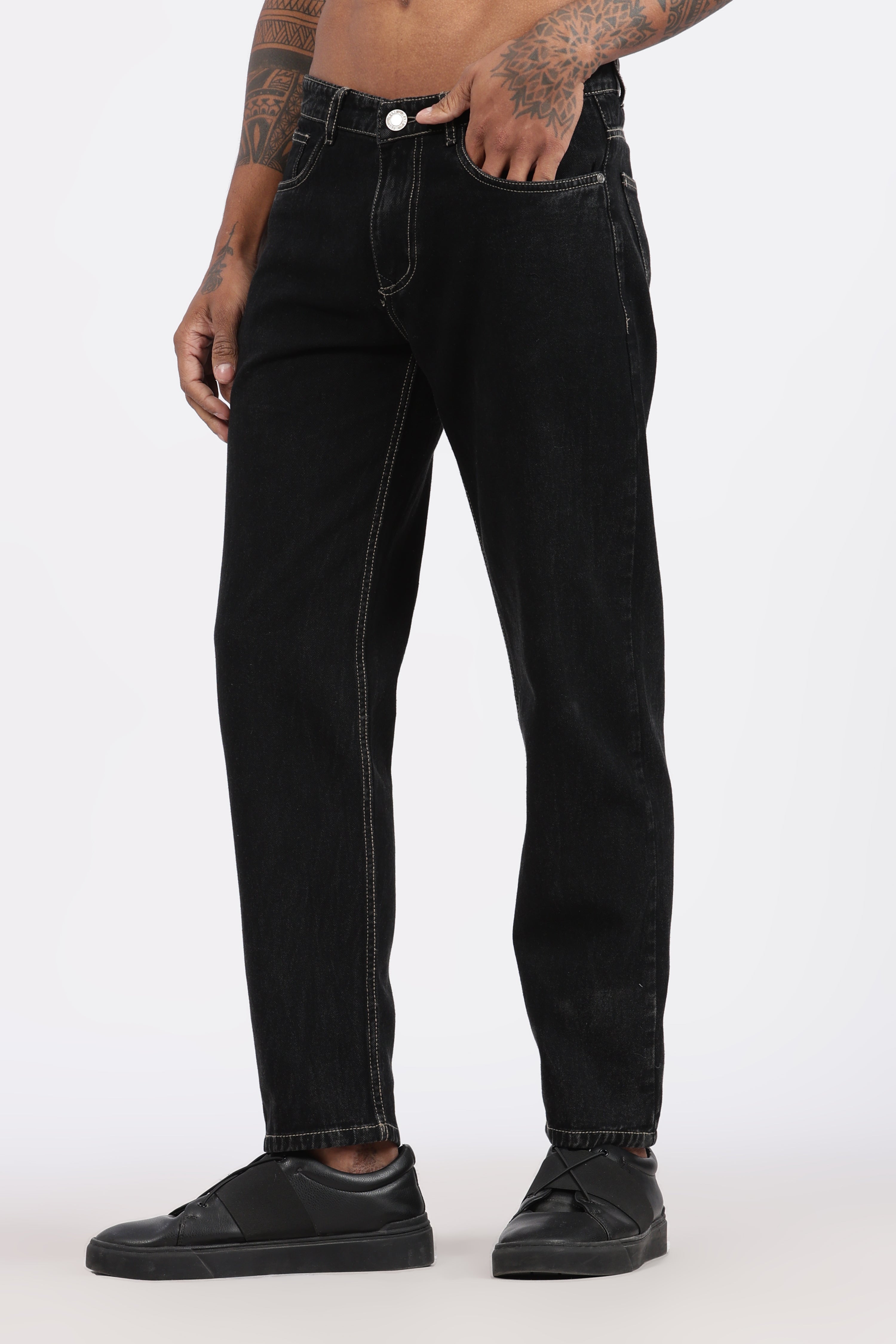 Men's Slim Tapered Jeans with Contrast Stitching - Black